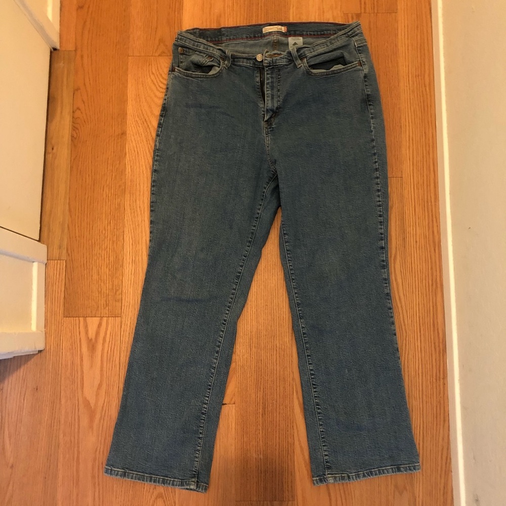 Medium Wash Relaxed Bootcut 550 Levi’s